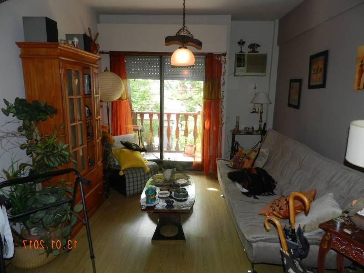 2 bedrooms House in Moron, Argentina No. 63336