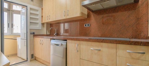 4 bedrooms Apartment in Barcelona, Spain No. 182287 23