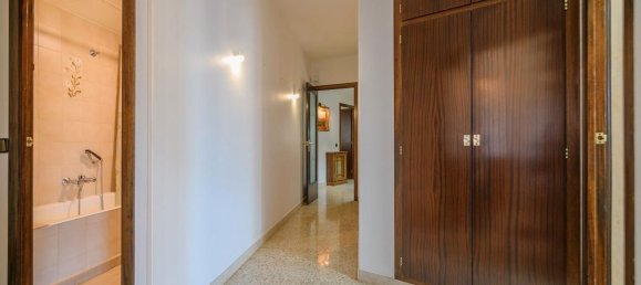 4 bedrooms Apartment in Barcelona, Spain No. 182287 19