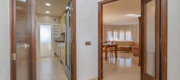 4 bedrooms Apartment in Barcelona, Spain No. 182287 6