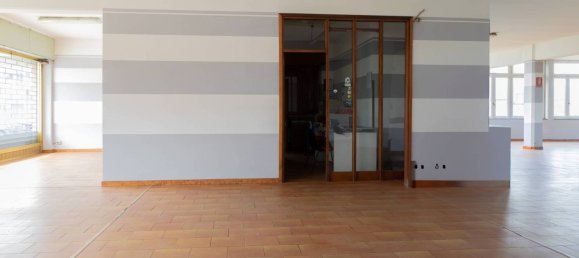 1 room Commercial property in Ivrea, Italy No. 347929 4