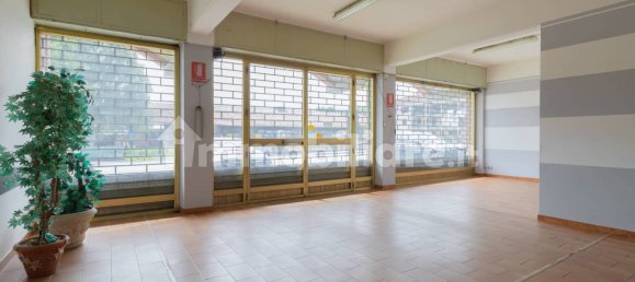 1 room Commercial property in Ivrea, Italy No. 347929 5