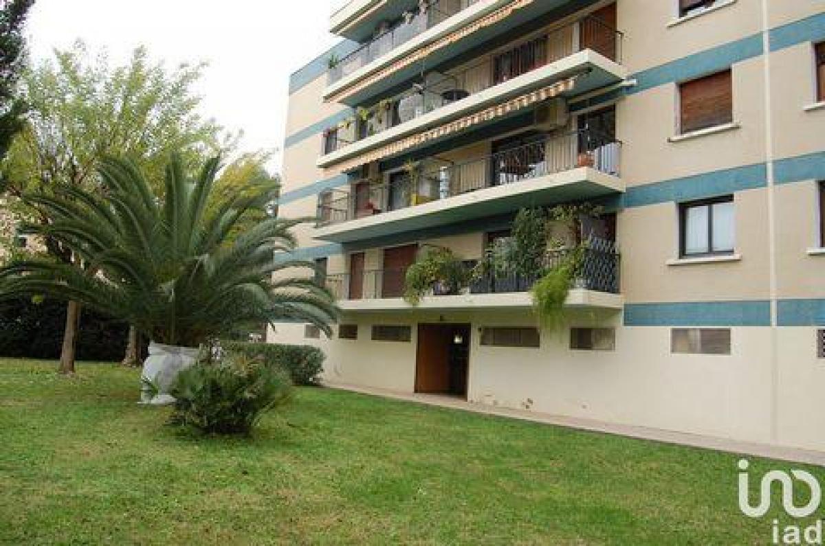 4 bedrooms Condo in Montpellier, France No. 28885