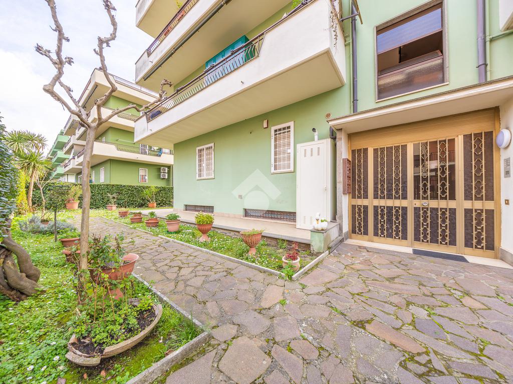 Квартира с 2 спальнями в Альбано Лациале, Италия № 126921