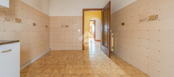 Квартира с 2 спальнями в Альбано Лациале, Италия № 126921 11