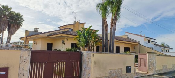 Villa de 8 habitaciónes en Carmiano, Italy No. 152904 7