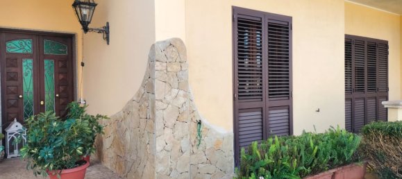 Villa de 8 habitaciónes en Carmiano, Italy No. 152904 3