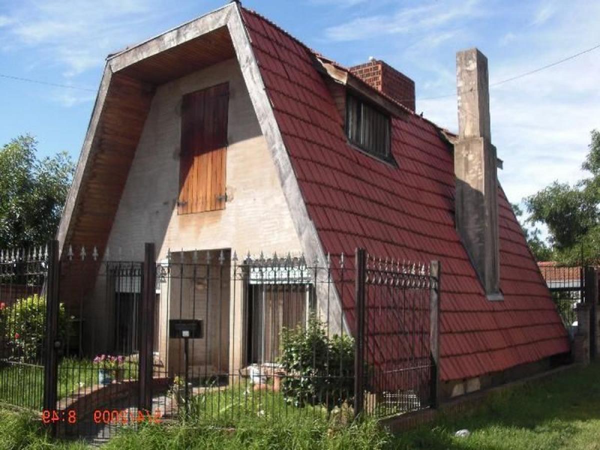 2 bedrooms House in General San Martin, Argentina No. 53423