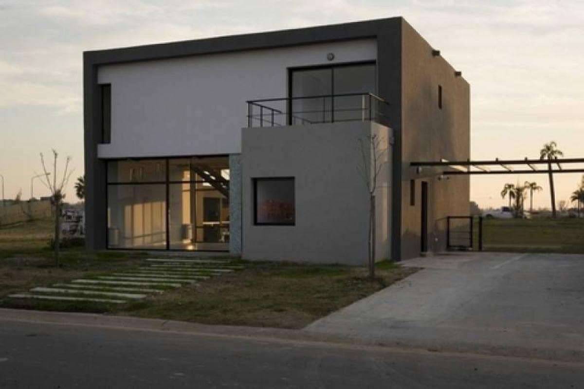 4 bedrooms House in Tigre, Argentina No. 65989