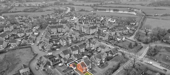 3 bedrooms House in Horley, United Kingdom No. 991 17