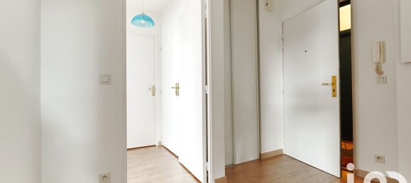 3 rooms Apartment in Guyancourt, France No. 349198 7