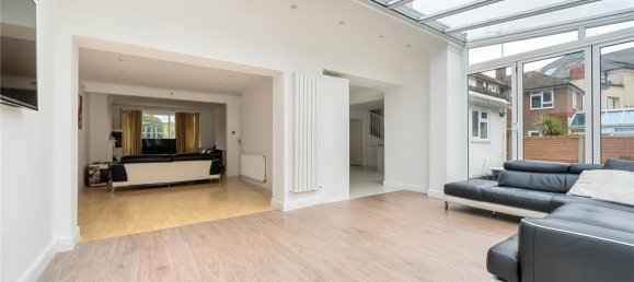 5 Schlafzimmer Haus in Barnet, United Kingdom, Nr. 6459 10