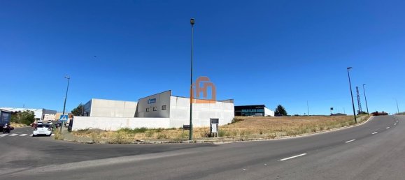  قطعة أرض في San Andres del Rabanedo, Spain رقم 78332 3