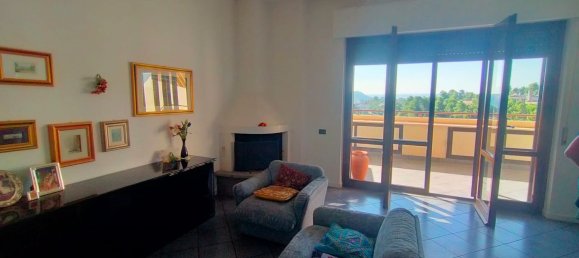 7 غرف نوم شقة في Chieti, Italy رقم 342693 3