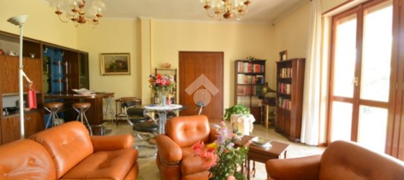 Villa de 7 habitaciónes en Busnago, Italy No. 162940 2