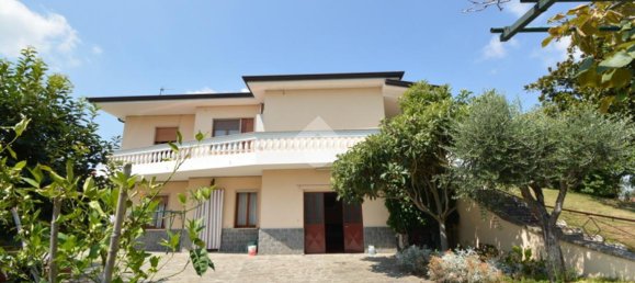 Villa de 7 habitaciónes en Busnago, Italy No. 162940 10