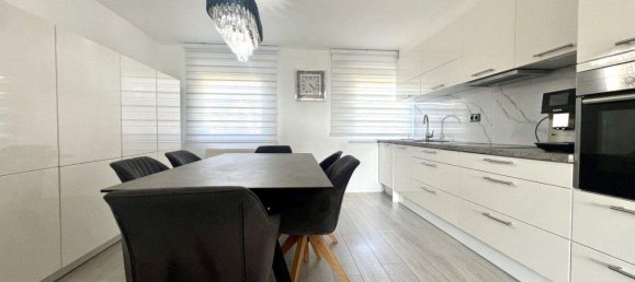 Квартира с 4 комнатами в Брегенц, Австрия № 221282 3