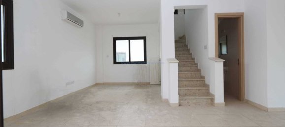 Дом с 3 спальнями в Авгору, Кипр № 23856 3