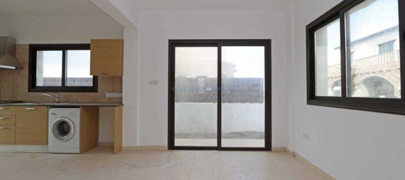 Дом с 3 спальнями в Авгору, Кипр № 23856 5