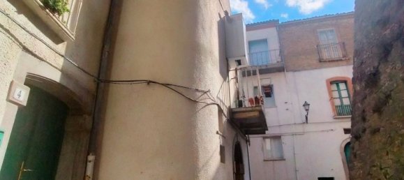 3 bedrooms House in Castelmauro, Italy No. 339256 4