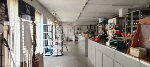 Коммерческая недвижимость 1445м² в Кастель Гоффредо, Италия № 291983 6