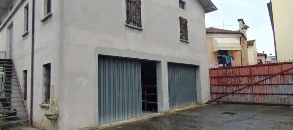 Коммерческая недвижимость 1445м² в Кастель Гоффредо, Италия № 291983 12