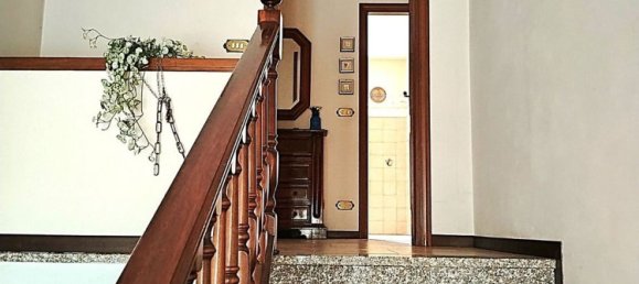 Коммерческая недвижимость 1445м² в Кастель Гоффредо, Италия № 291983 35