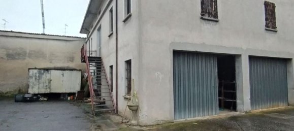 Коммерческая недвижимость 1445м² в Кастель Гоффредо, Италия № 291983 13