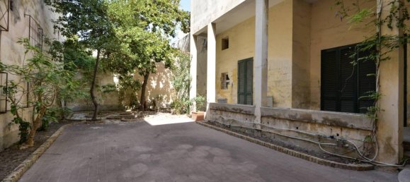 Edificio de 5 habitaciónes en Lecce, Italy No. 225094 8