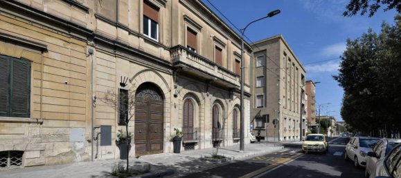 Edificio de 5 habitaciónes en Lecce, Italy No. 225094 2