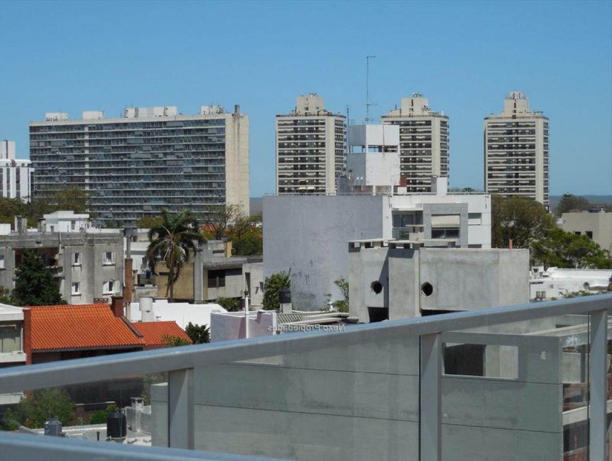 2 bedrooms Apartment in Montevideo, Uruguay No. 10934