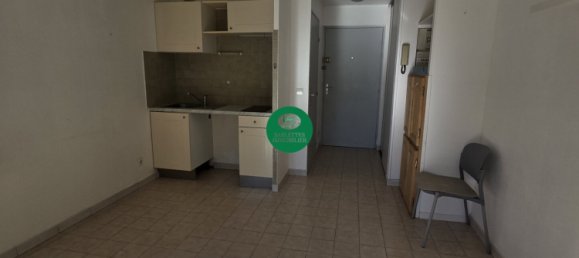 Studio in La Seyne-sur-Mer, France No. 286856 4