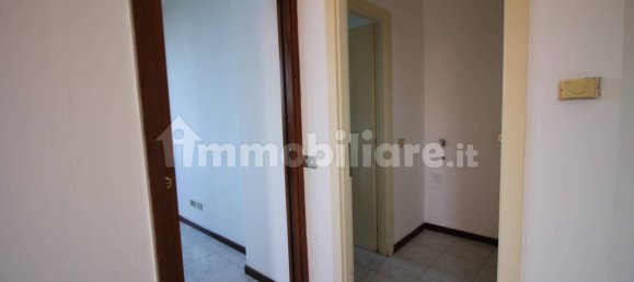 Квартира с 1 спальней в Кардано аль Кампо, Италия № 311944 18