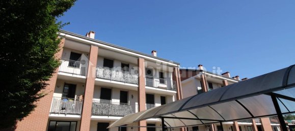 Квартира с 1 спальней в Кардано аль Кампо, Италия № 311944 4