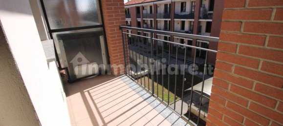 Квартира с 1 спальней в Кардано аль Кампо, Италия № 311944 14