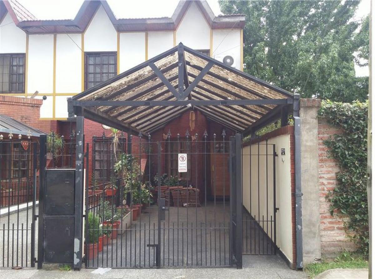3 Schlafzimmer Haus in Quilmes, Argentina, Nr. 2326