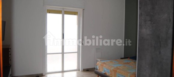 Apartamento de 2 dormitorios en Floridia, Italy No. 61490 3