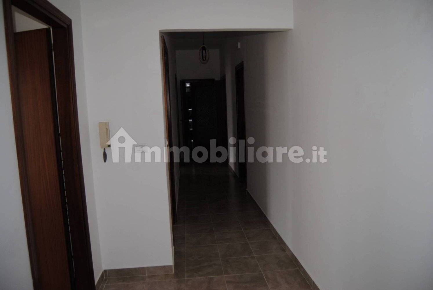 Apartamento de 2 dormitorios en Floridia, Italy No. 61490