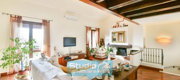5-Zimmer Villa in Erba, Italy, Nr. 38364 13