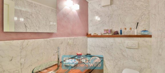 5-Zimmer Villa in Erba, Italy, Nr. 38364 23