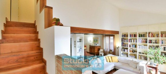 5-Zimmer Villa in Erba, Italy, Nr. 38364 18