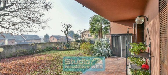 5-Zimmer Villa in Erba, Italy, Nr. 38364 4