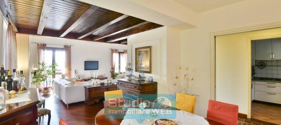 5-Zimmer Villa in Erba, Italy, Nr. 38364 15