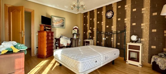 Casa de 5 dormitorios en Santa Marta de Tormes, Spain No. 27628 26