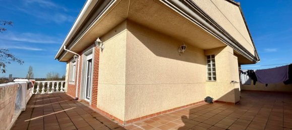 Casa de 5 dormitorios en Santa Marta de Tormes, Spain No. 27628 44