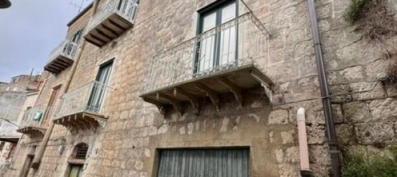 3 bedrooms House in Mussomeli, Italy No. 57936 3