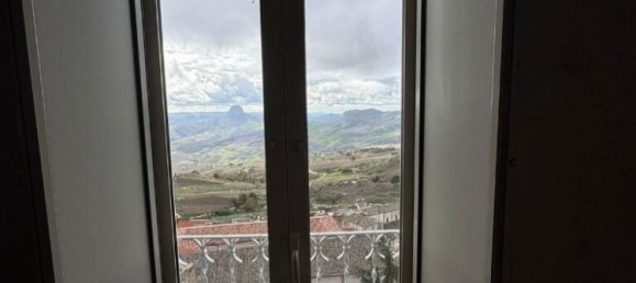 3 bedrooms House in Mussomeli, Italy No. 57936 21