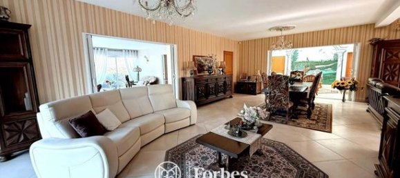 3 bedrooms Villa in Neuville-de-Poitou, France No. 315217 6