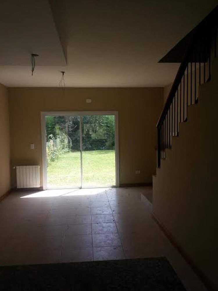 Casa de 2 dormitorios en Pilar, Argentina No. 83292