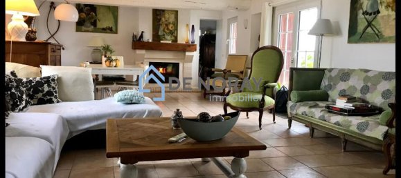 4 bedrooms House in Loches, France No. 80959 4